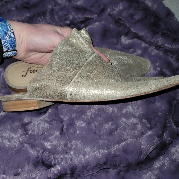 Free People Metallic Gold Leather Slip-ons - Picture 2 of 8